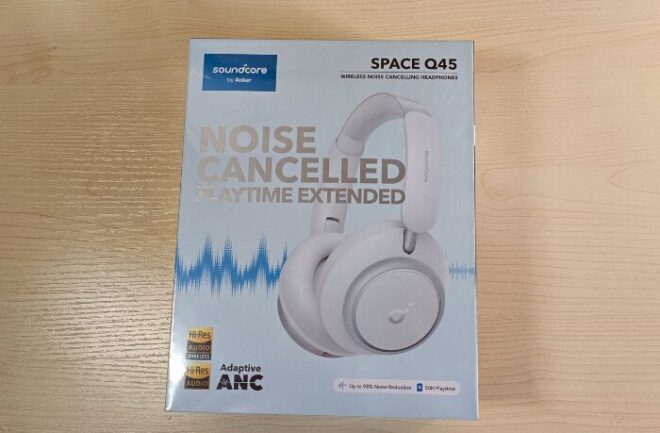 Soundcore Space Q45のパッケージ外装イメージ。